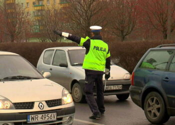 „Twoje światła – Twoje bezpieczeństwo”. Rusza policyjna akcja na mazowieckich drogach