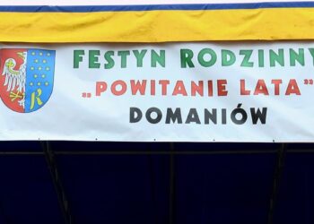 Deszczowe, ale radosne powitanie lata w Domaniowie