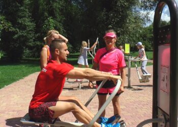 Poznaj zalety siłowni plenerowych