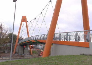 Nowa kładka z błędami projektowymi. Ulica Szarych Szeregów zostanie zamknięta?