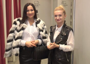 Słoneczna TV: klasyka gatunku, czyli biała koszula