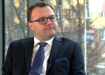 KONTRAST: prezydent Witkowski o swoim zastępcy, ryczałcie na telefon, drogach i lotnisku