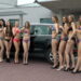 Kandydatki na miss w kostiumach kąpielowych