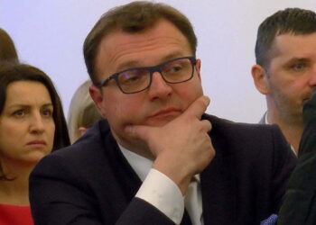 Sprawa wygaszenia mandatu prezydentowi Radomia w Ministerstwie Spraw Wewnętrznych i Administracji