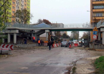 Kładka nad ulicą Sandomierską wkrótce gotowa