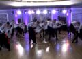 Polonez z efektami specjalnymi w wykonaniu uczniów Zespołu Szkół Technicznych w Radomiu