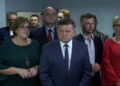 Rozgoryczenie w sztabie Wojciecha Skurkiewicza. Kandydat PiS gratuluje zwycięstwa Radosławowi Witkowskiemu