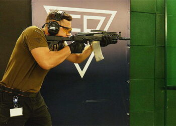 Pracuj w Fabryce Broni!