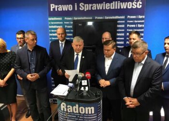 Politycy PiS na konferencji prasowej o niespełnionych obietnicach i nepotyzmie prezydenta Witkowskiego. Padły nazwiska zatrudnianych osób