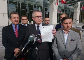 Kukiz ’15 o doniesieniach mediów ogólnopolskich ws. działań poprzednich władz Radomia [CAŁA KONFERENCJA PRASOWA]
