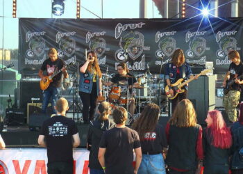 Koncert zespołu Blacktrail z I dnia Międzynarodowego Zlotu Motocyklowego “XIX GRYFPARTY 2019″