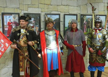 „Portrety z historią w tle” wystawa Beaty Jawor-Makowskiej