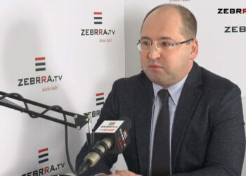 Adam Bielan: lotnisko na Sadkowie nie jest zagrożone. Dziwnym trafem dziennikarze „hejtujący” Radom nie zwracają uwagi na działania marszałka województwa wobec Modlina