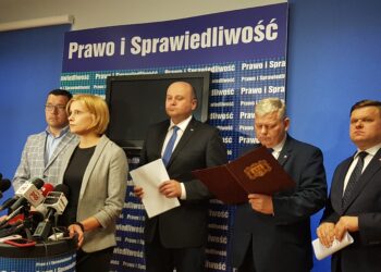 Konferencja prasowa posłów PiS dot. 15 mln zł związanych z budową RCS