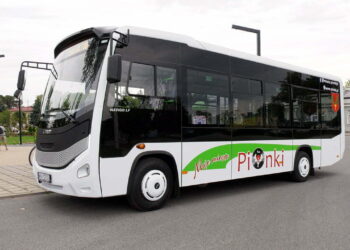 Mieszkańcy Pionek pojadą za darmo nowym autobusem