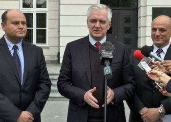 Kosztowniak z poparciem ludzi Gowina
