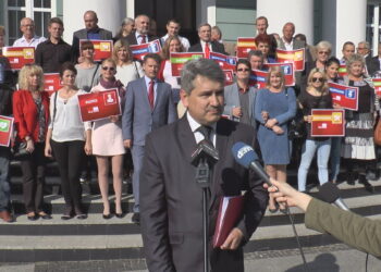 SLD zaprezentował listy