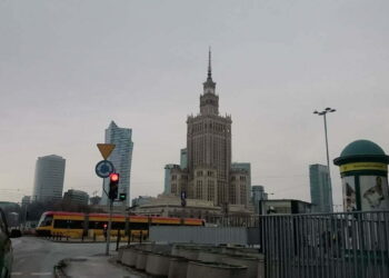 Tłumy ludzi w marszu!