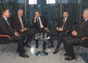 Kontrast: „Albo mamy wizję lotniska, albo to nasza porażka”