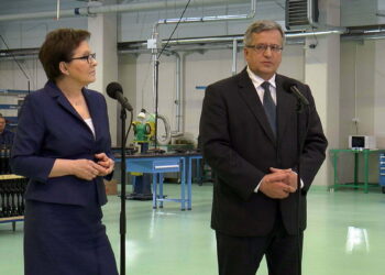 Prezydent i premier w Fabryce Broni. Padły zapewnienia!