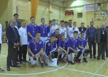 Juniorzy Rosy ze srebrnym medalem