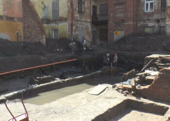Archeolodzy kończą badania na Szewskiej i przenoszą się na Rynek