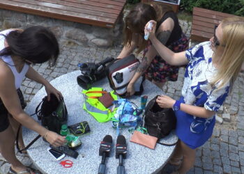 Babie Lato, czyli co kobiety mają w torebkach?