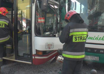 Zderzenie dwóch autobusów w centrum Radomia. Cztery osoby ranne!