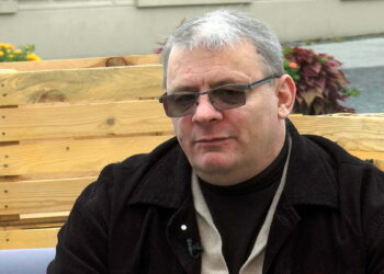 Wyszukani – Robert Gong