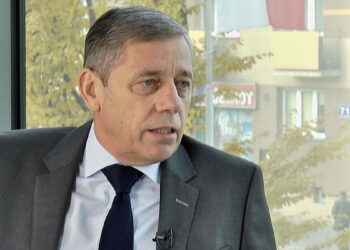 Banaszkiewicz: Ewa Kopacz nie jest przyspawana do stołka