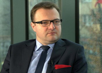 Radosław Witkowski o lotach do Londynu, dyrektorze Tkaczyku i kolegium prezydenta