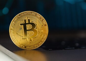 5 rzeczy, które musisz wiedzieć, zanim zainwestujesz w Bitcoina lub inne kryptowaluty