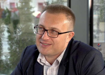 Wyszukani – Sebastian Równy