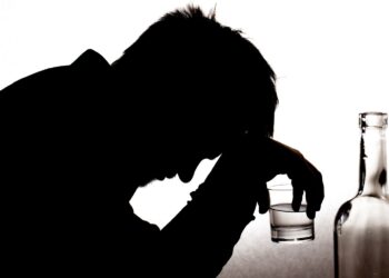 Polacy kupują je milionami. Wraca temat popularnych „małpek” i… zakazów
