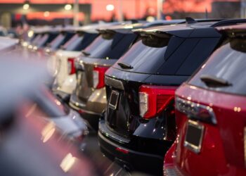 Naliczyli jej 150 zł opłaty tylko za przejazd przez parking