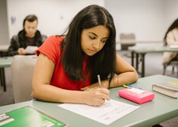 Matura i egzamin ósmoklasisty przed komputerem. CKE idzie w tym kierunku